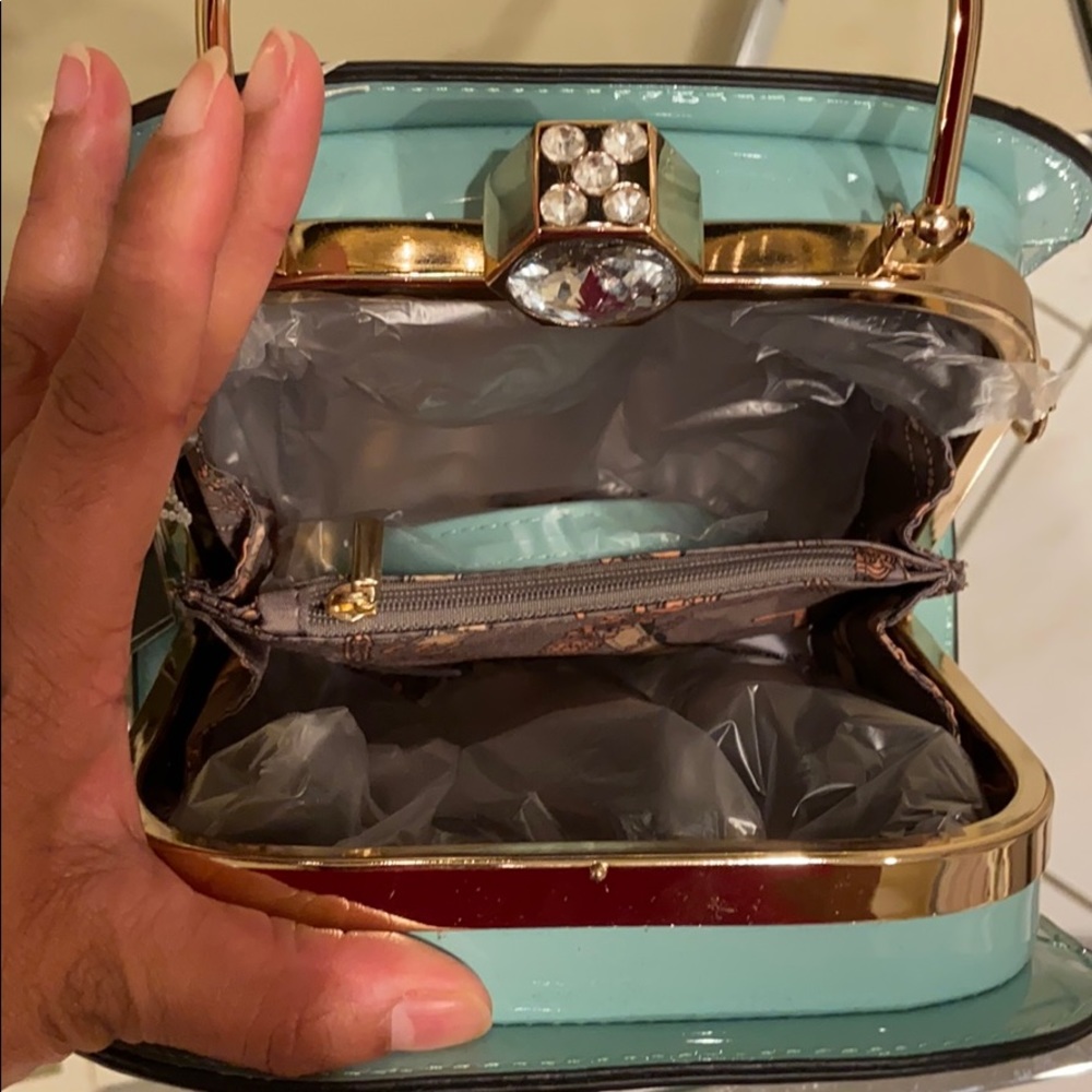 Gramercy & Grand classy hand bag - Picture 6 of 10